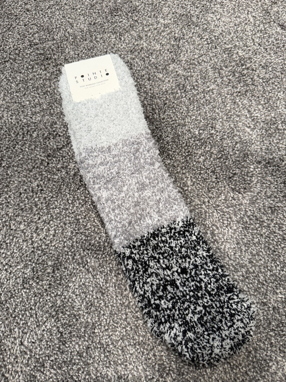 Pointe Studio Women’s Plush Grey Ombre Fuzzy Socks